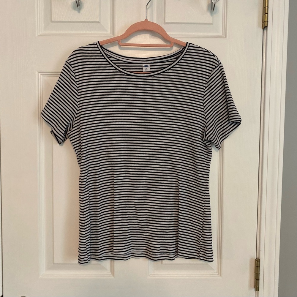 Old Navy Stripped T-Shirt